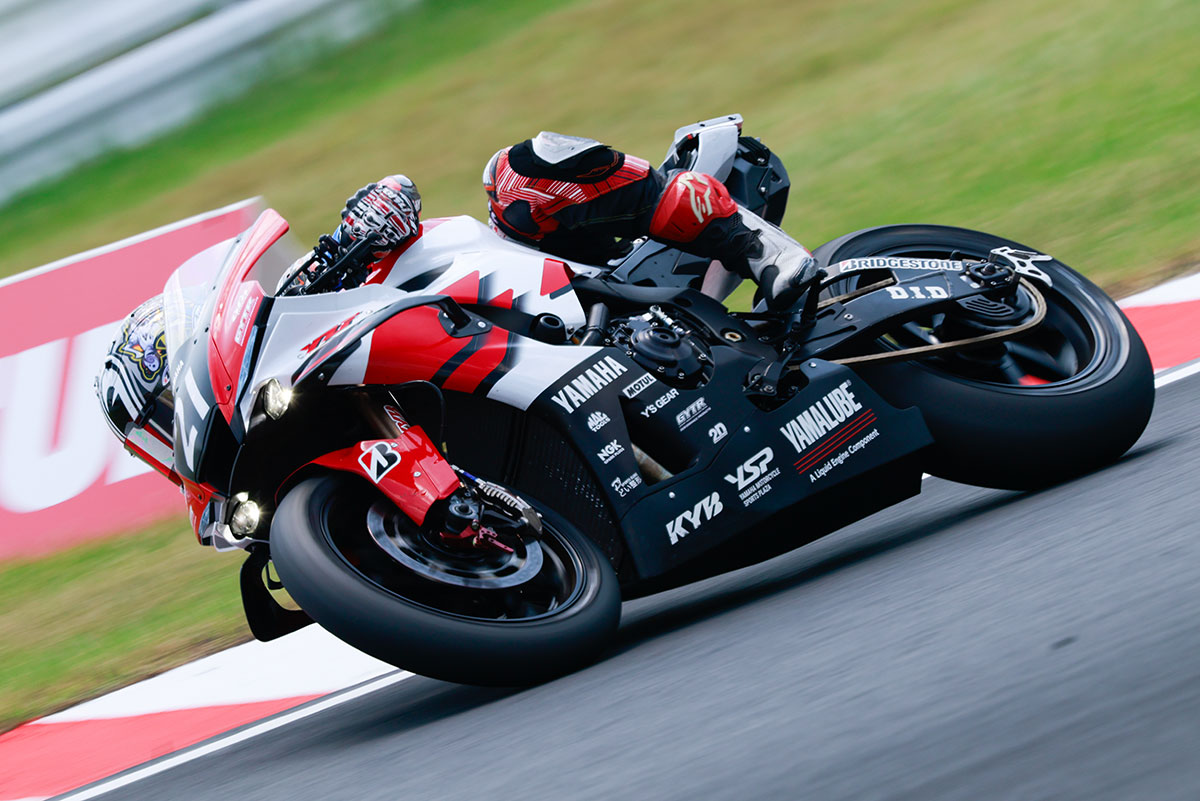 2025年 #21 YAMAHA RACING TEAM中須賀克行