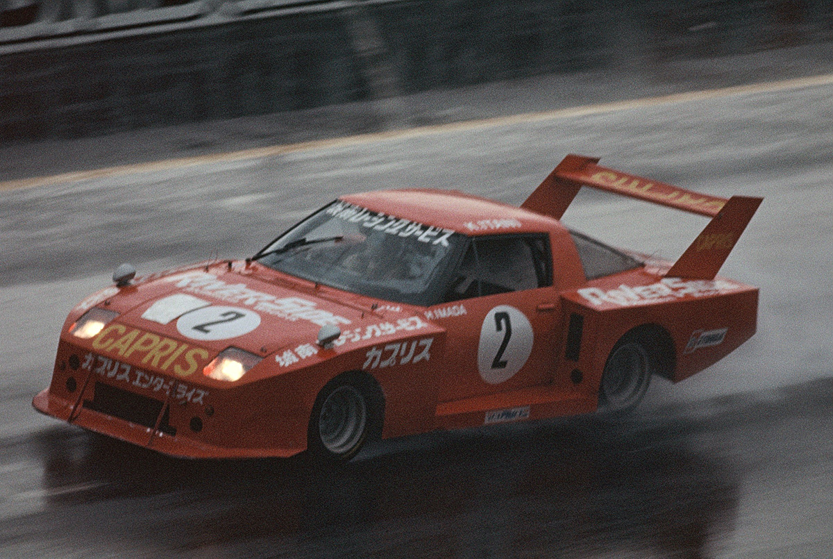 The RX-7, independently modified by privateers and entering endurance races one after another, finished 13th overall.