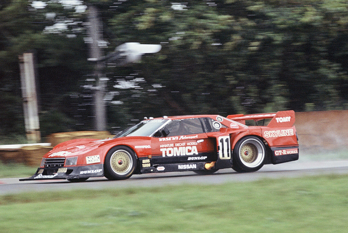 Nissan introduced the Group C “Skyline Turbo C Tomica,” which had the silhouette of the Skyline.