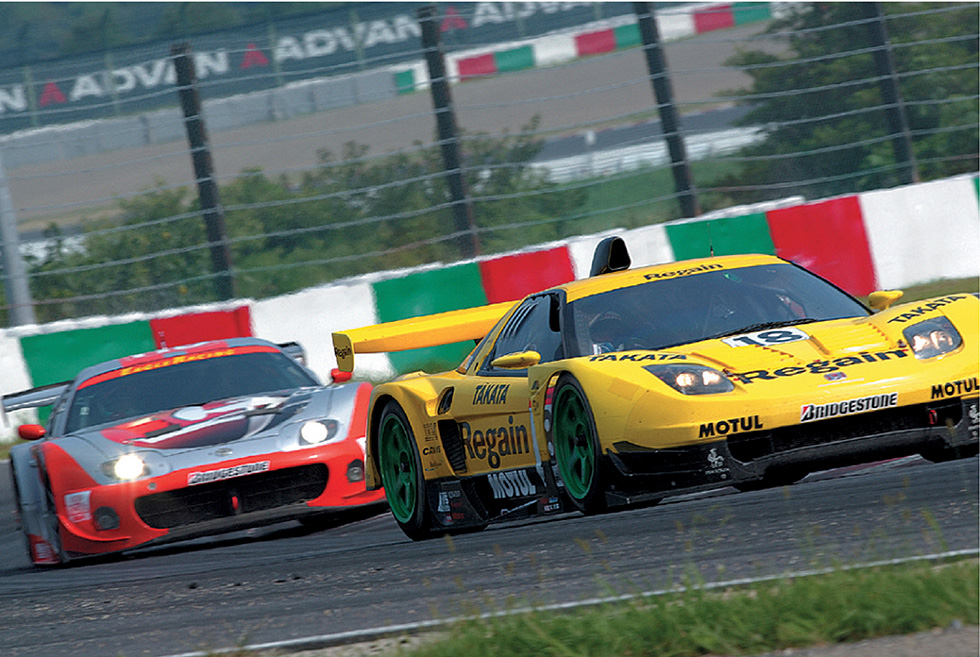The #18 NSX, which won at GT Fuji, took the lead at the first pit stop and ran away to win the 1000km race without any trouble.