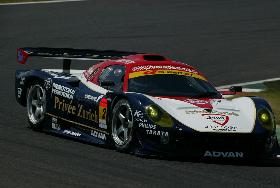 In the GT300 class, the Vemac RD320R won its class and also achieved an impressive 3rd place overall.