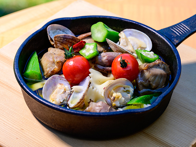 Gizzards and clams, seasonal vegetable ajillo