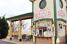 Den Bun Garden Café