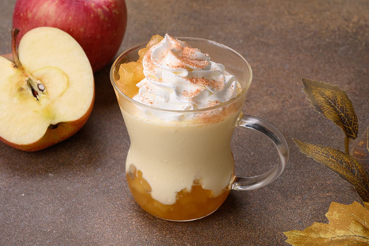 Apple and Custard Yogurt Drink