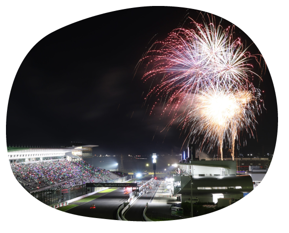 Enjoy the park, pool, and race all day for two full days at SUZUKA 1000km