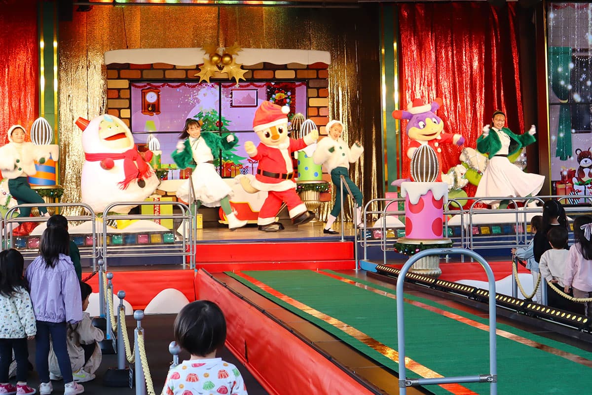 KOCHIRA FAMILY Presents Christmas Show