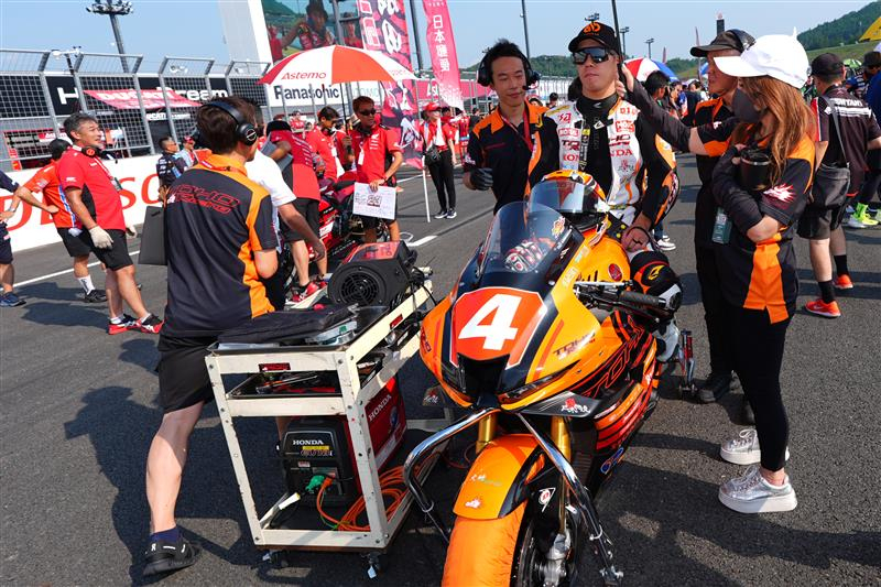 16-23 ZEROyen Pass Exclusive Grid Walk