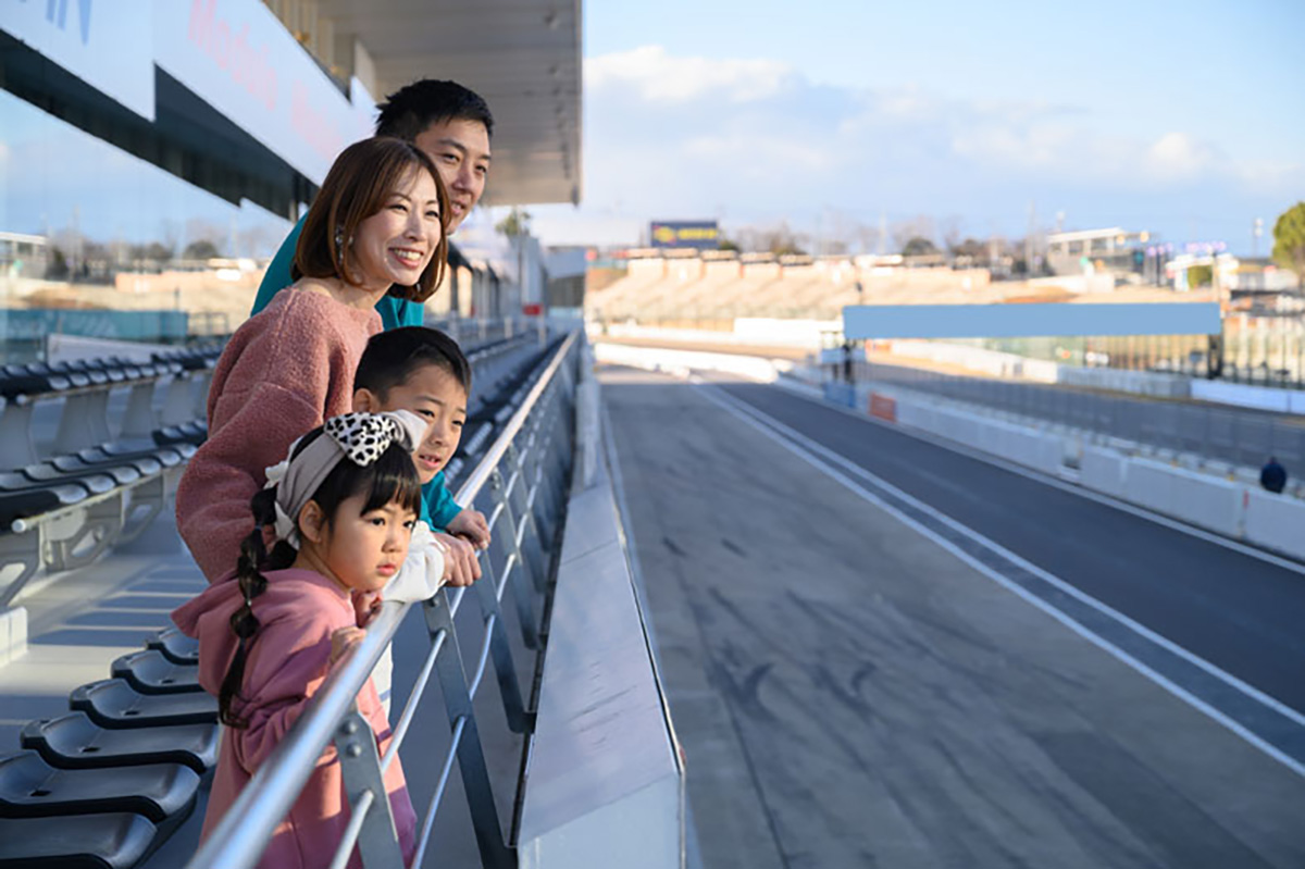 Outdoor terrace seating overlooking the pits