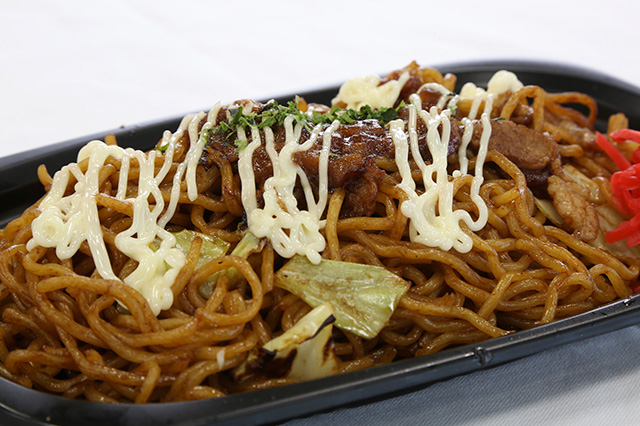 情熱鉄板鉄板焼きいっせん「大盛焼きそば」