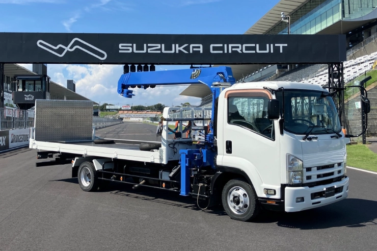 クレーン車