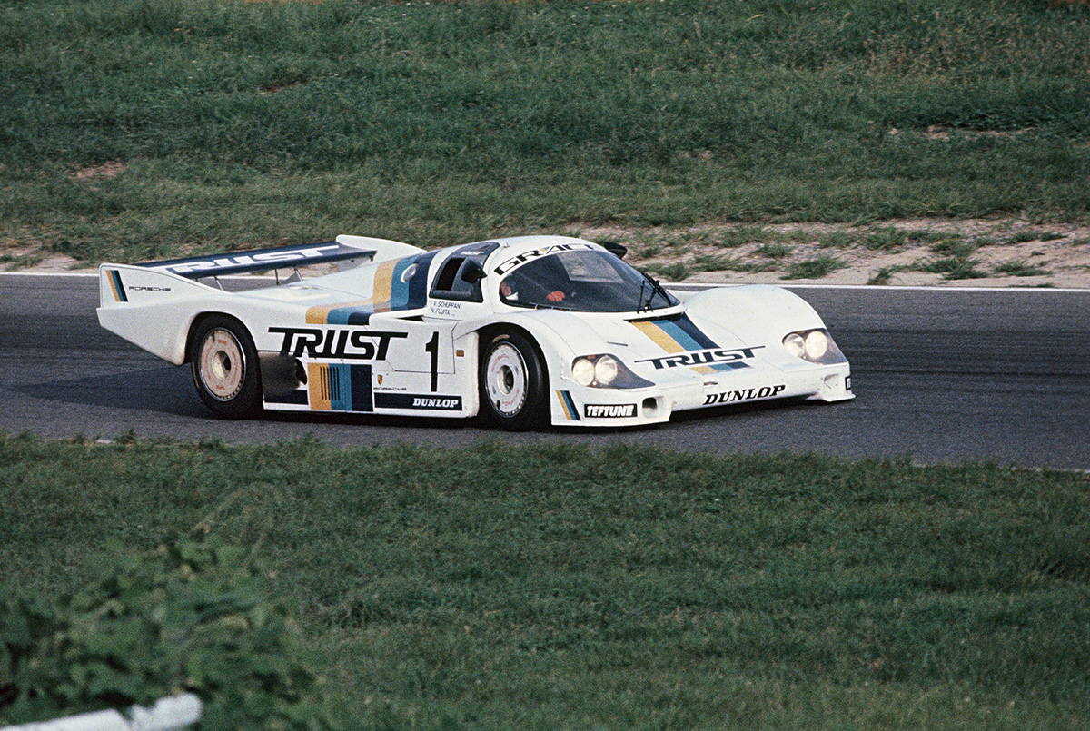 作為完成的集團C賽車，Trust Porsche 956。在決賽中以領先第二名3圈的差距獲勝。