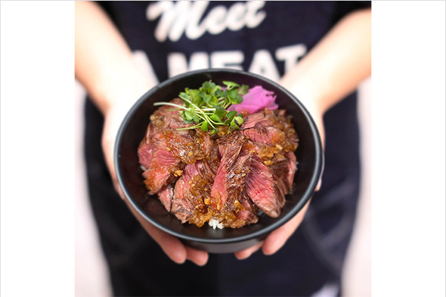 WALT「熟成牛肋條牛排丼」