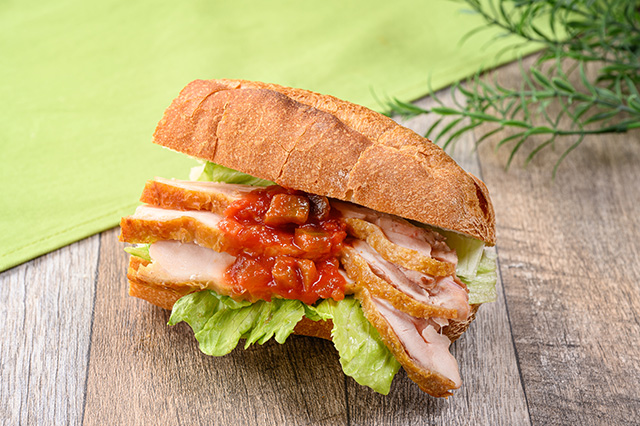 SandwichCafe「蒜味雞肉莎莎醬三明治」