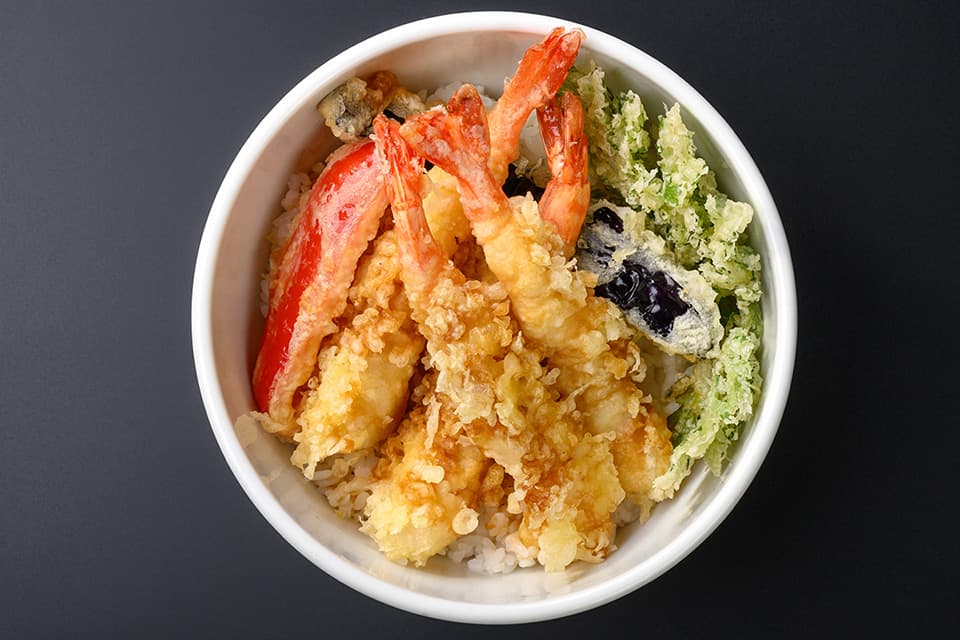 炸蝦與時令蔬菜天丼（附味噌湯）