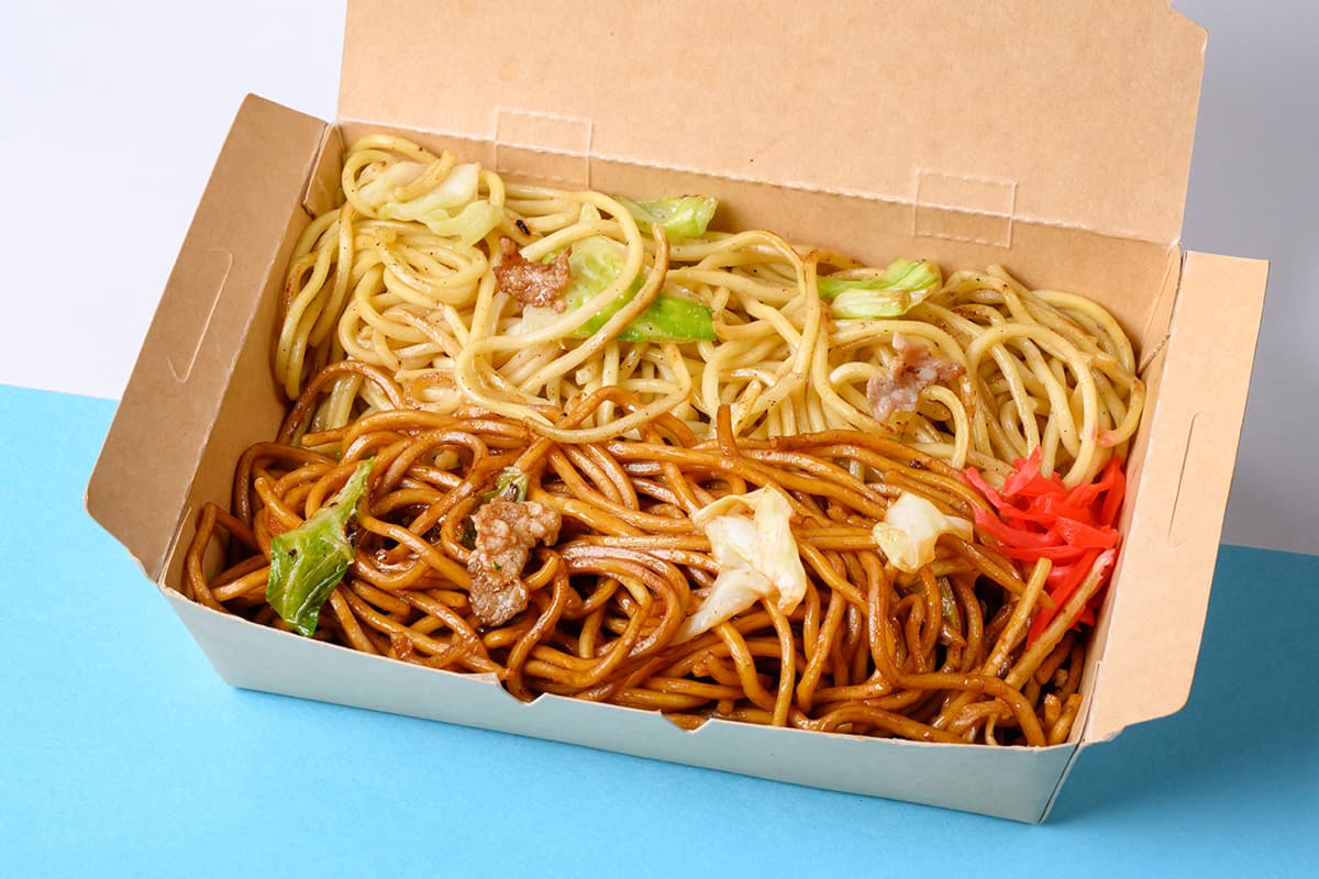 大口吃雙拼炒麵