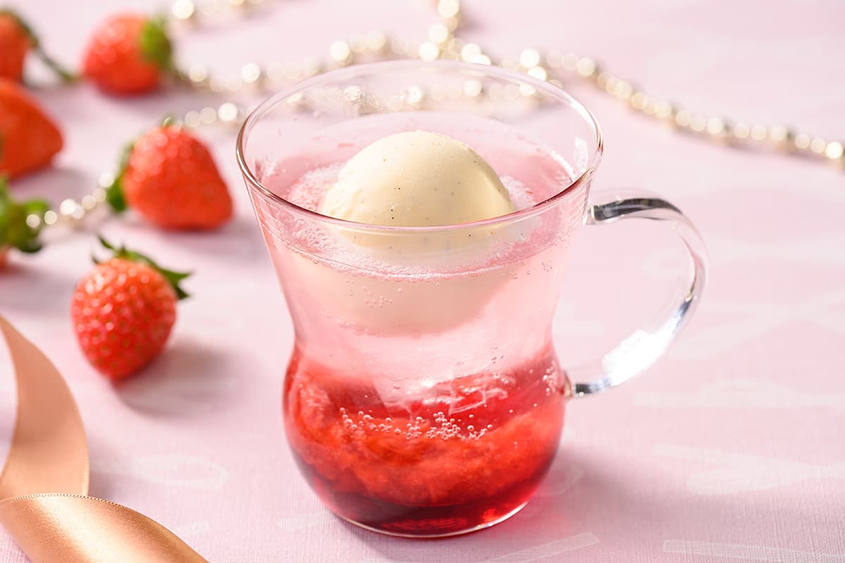 滿滿草莓氣泡飲