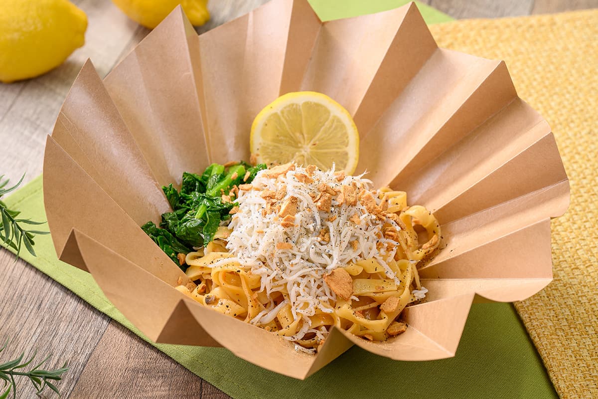 吻仔魚與菜花的橄欖油義大利麵